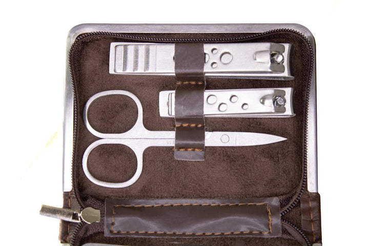 Georgia Bulldogs Manicure Grooming Set.