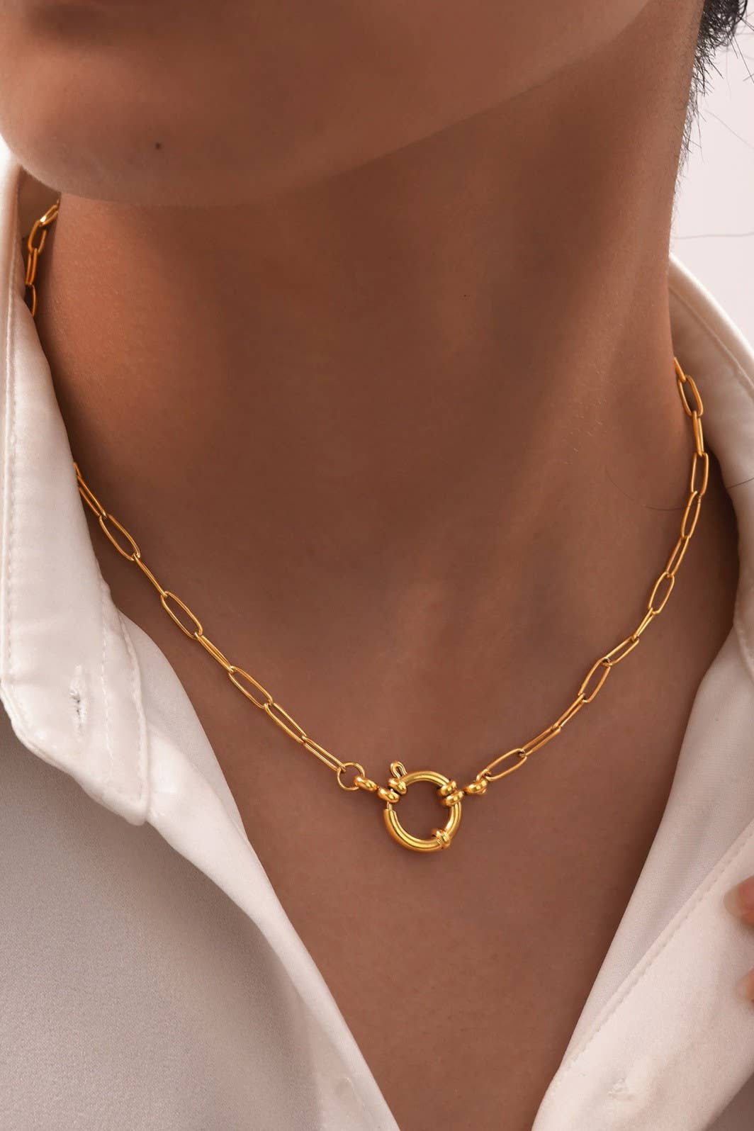 JOSSLYN-FREE CIRCLE 18K STAINLESS STEEL TARNISH NECKLACE | 40NK9402