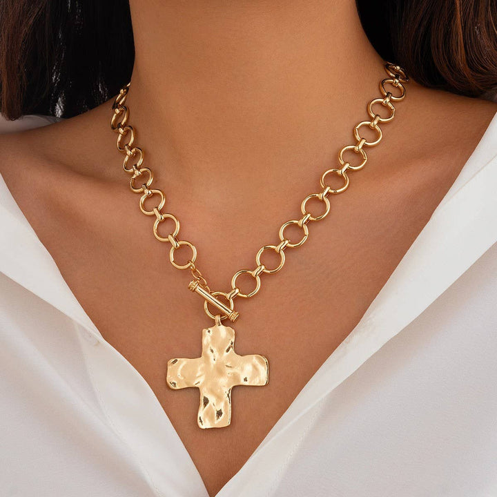 JOSSLYN-NOTABLE HAMMERED CROSS FRONT TOGGLE NECKLACE | 40NK9474