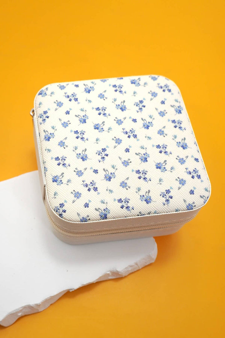 JOSSLYN-DESIGNED JEWELRY ORGANIZER TRAVEL BOX CASE | 40P566