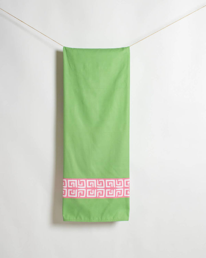Cabana Cove Giant Beach Towel    Green/Pink/White    40x70