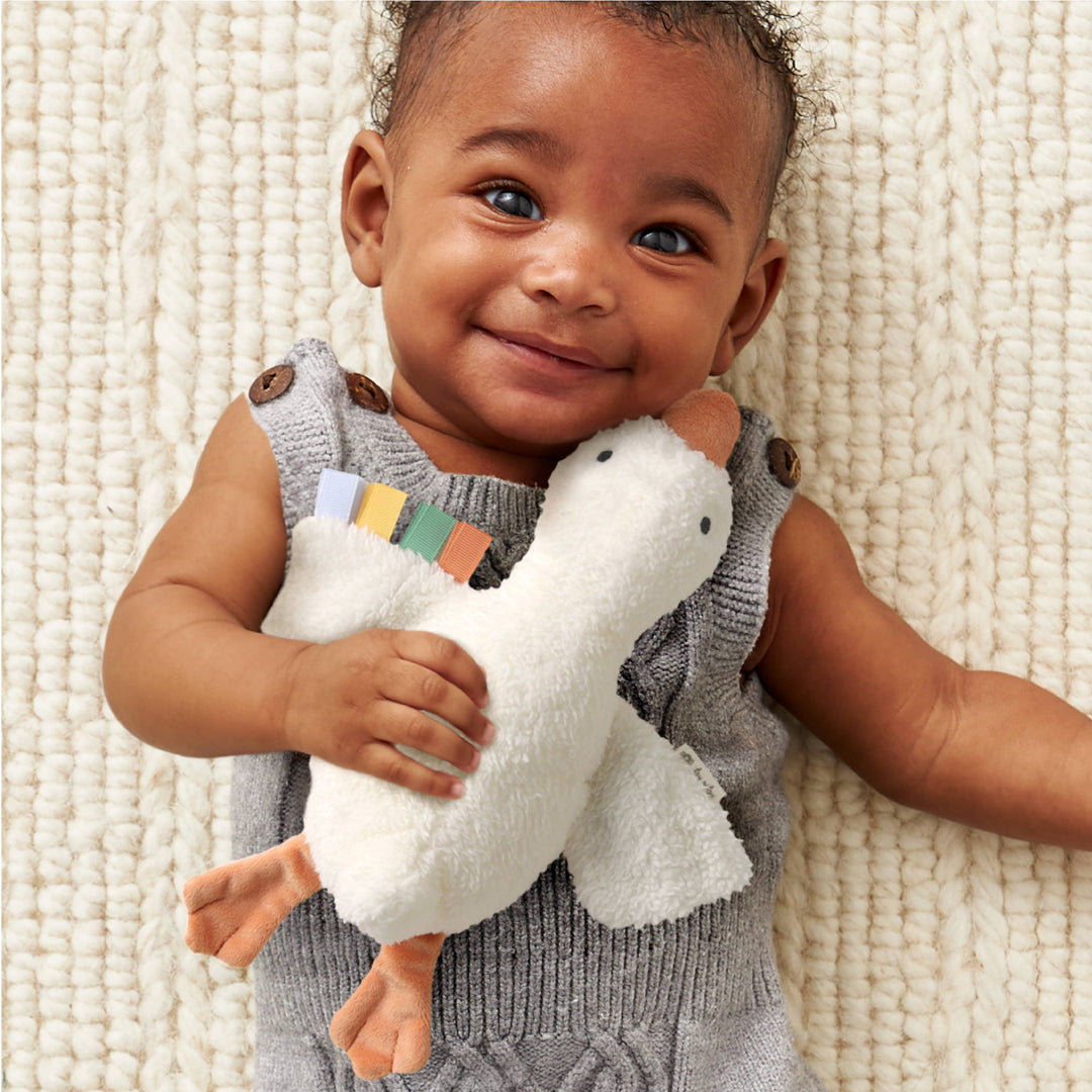 Itzy Huggable™-HUGGABLE GOOSE