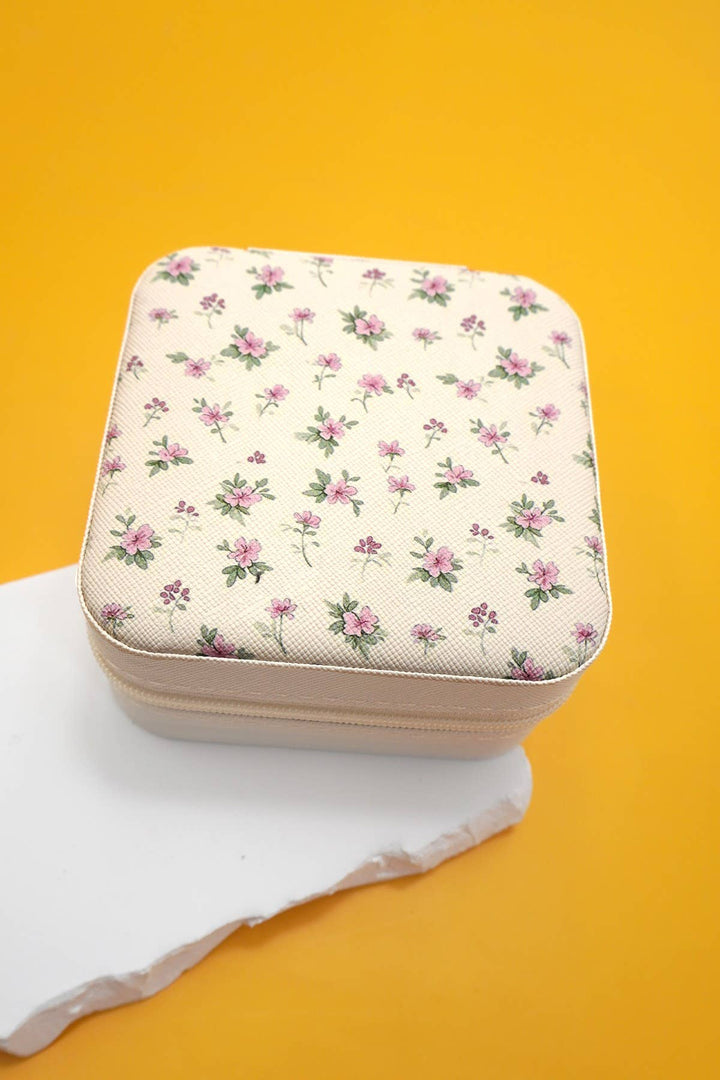 JOSSLYN-DESIGNED JEWELRY ORGANIZER TRAVEL BOX CASE | 40P566