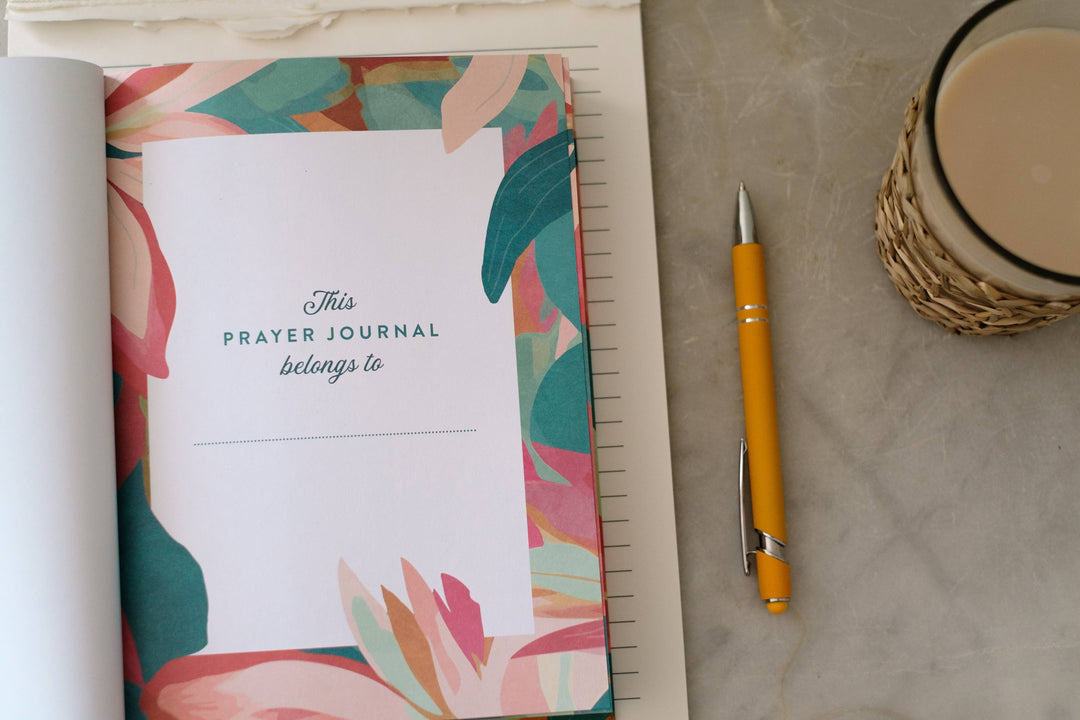 A Year of God's Goodness:A Prayer & Praise Tracker for Women