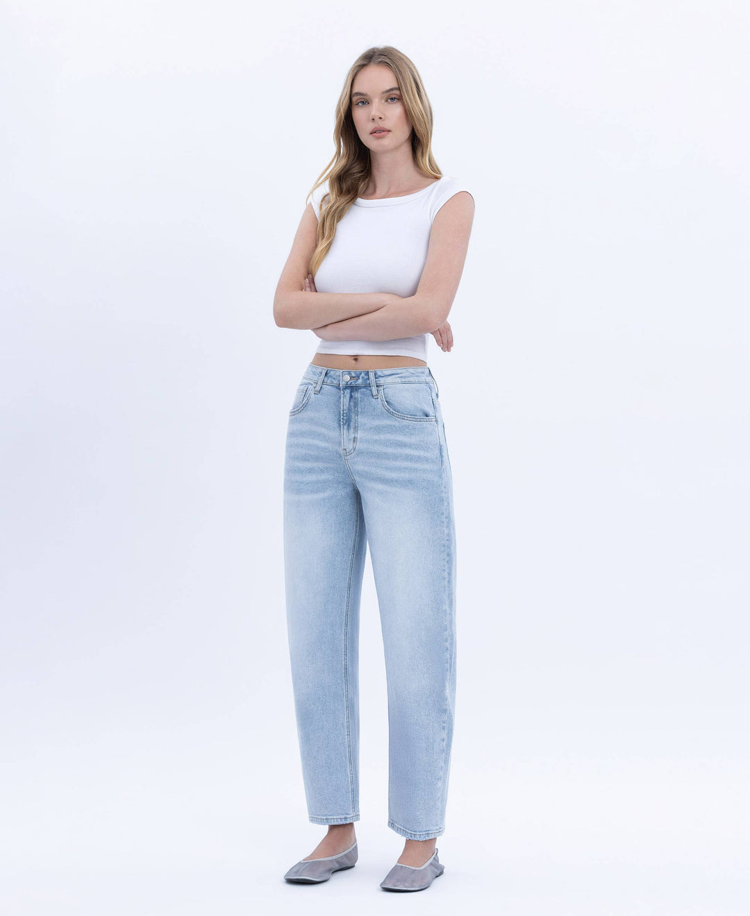 SUPER HIGH RISE LIGHT WASH BARREL LEG JEANS