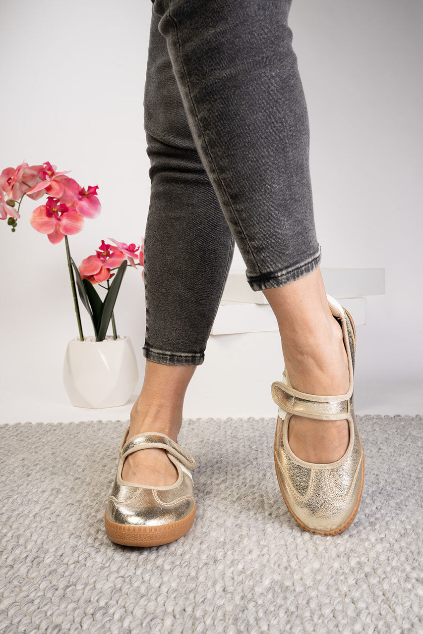 Corkys-Calm Down Sneaker-Gold