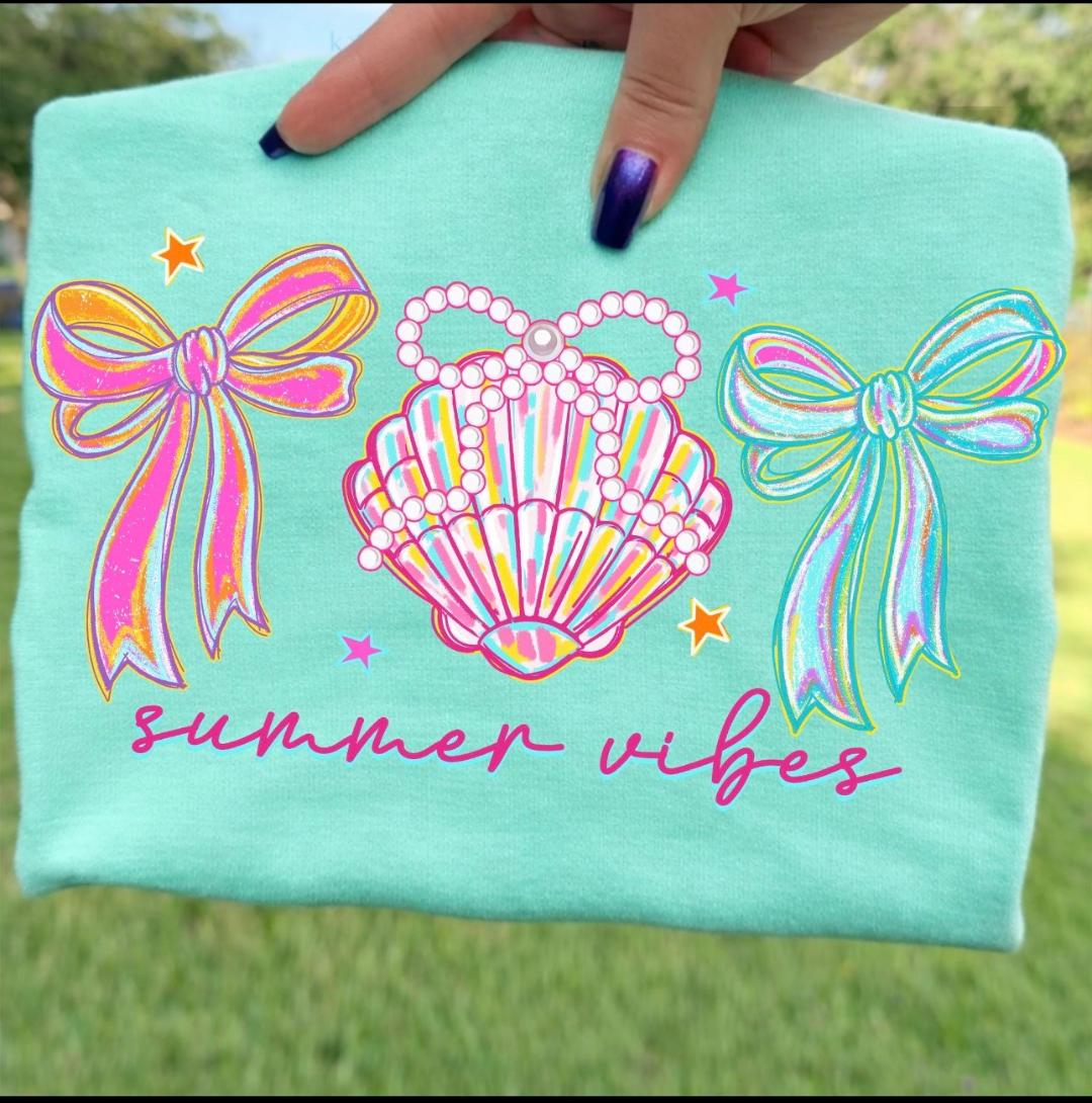 Summer Vibes Tee