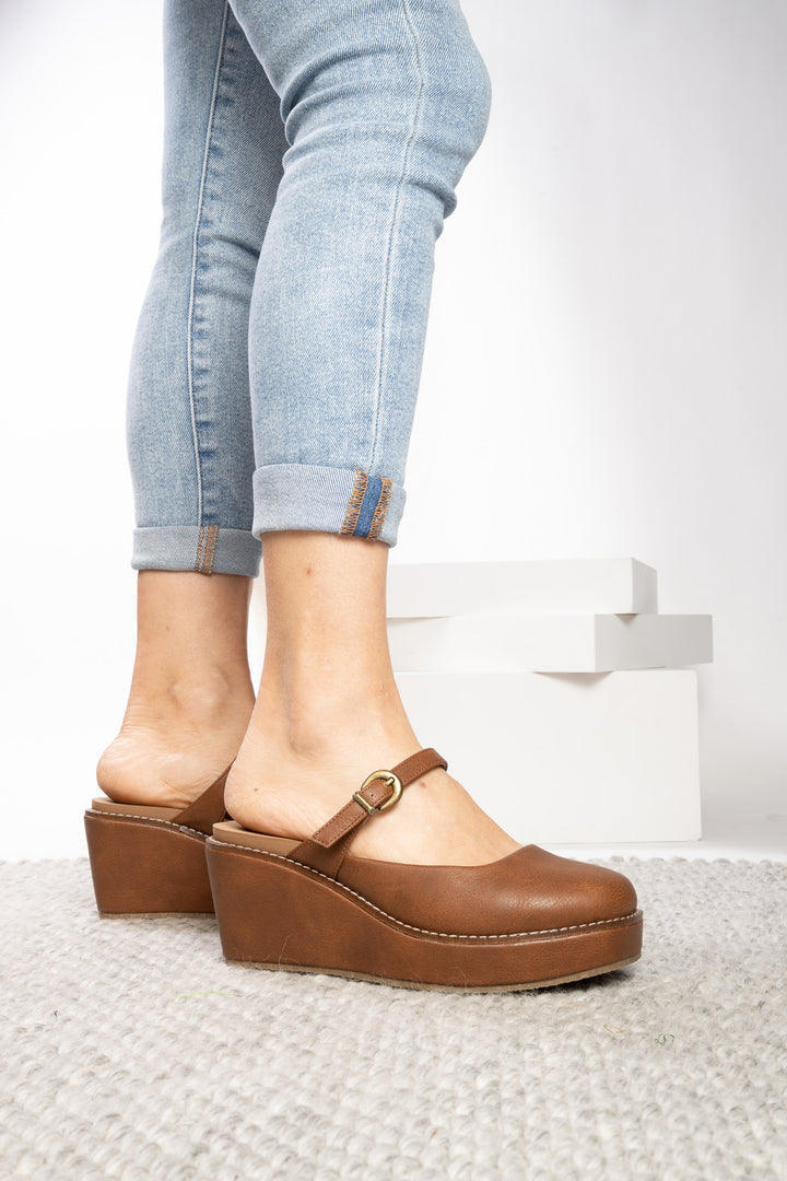Corkys-Me Time Wedge-Auburn