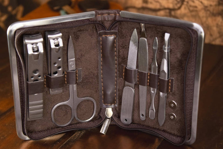 Georgia Bulldogs Manicure Grooming Set.