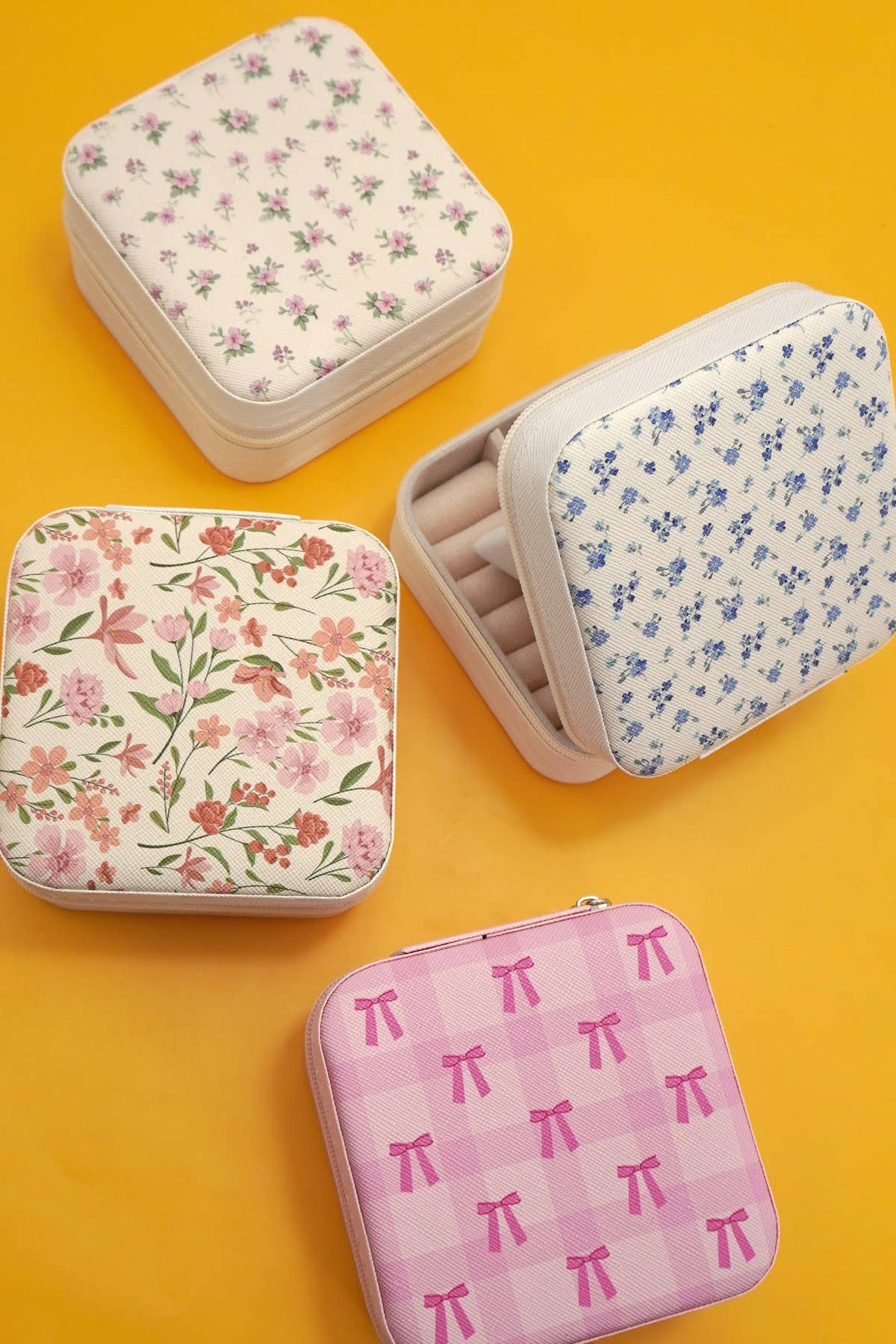 JOSSLYN-DESIGNED JEWELRY ORGANIZER TRAVEL BOX CASE | 40P566