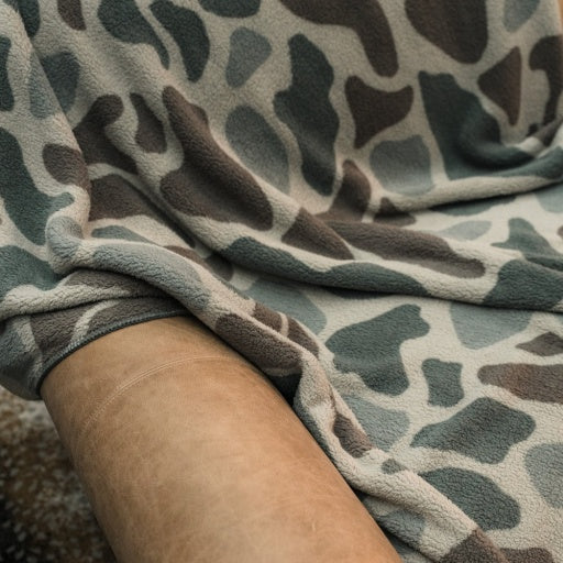 BURLEBO SHERPA BLANKET - CLASSIC DEER CAMO